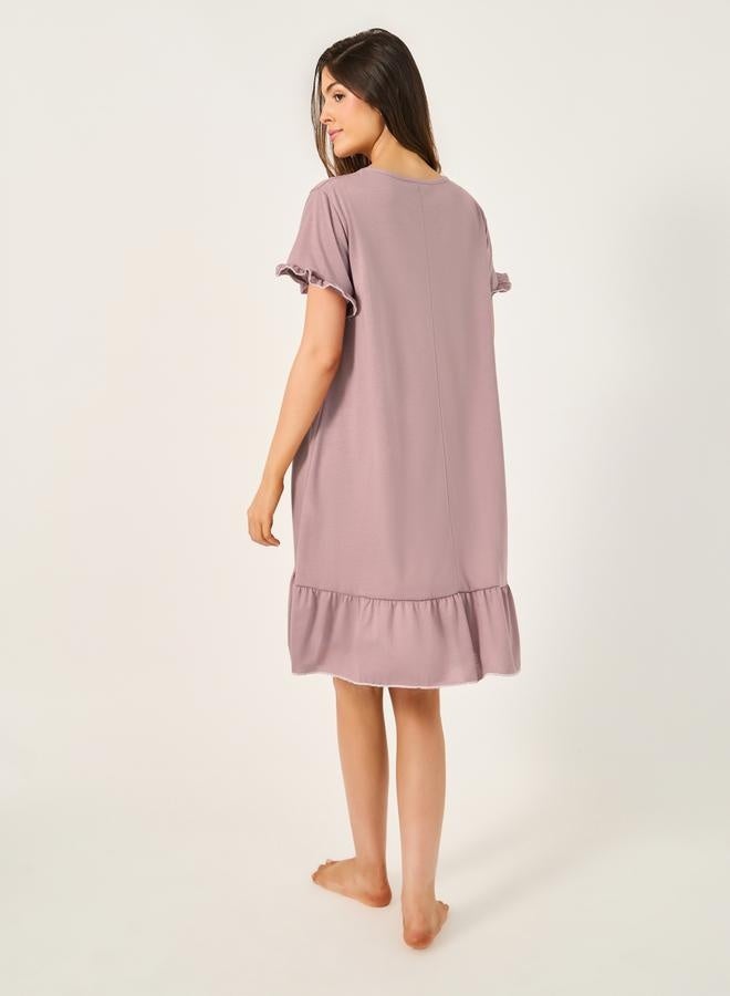Styli Contrast Lettuce Edge Gathered Neck Ruffle Hem Nightdress  - Image 4