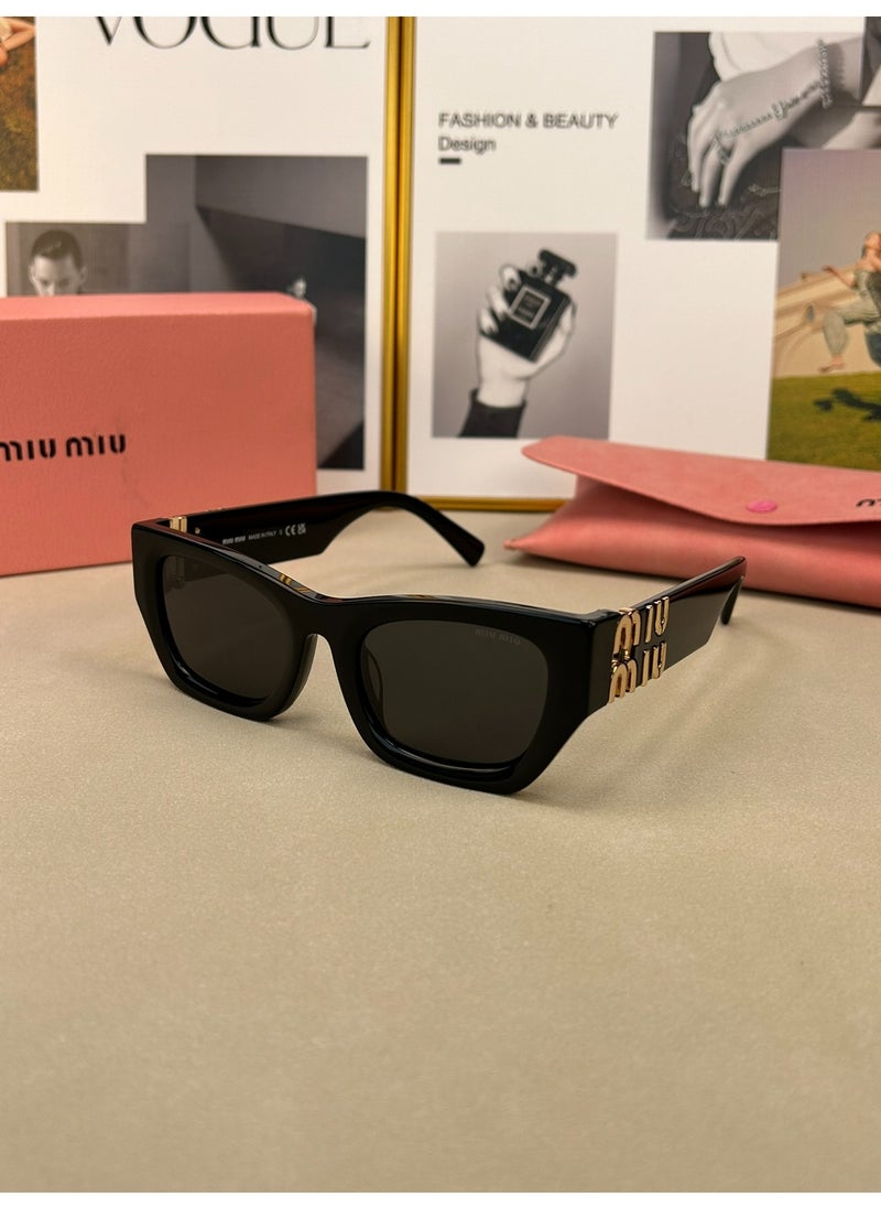Miu Miu Women's Sunglasses SMU09W Size:53*22*145mm  - Image 2