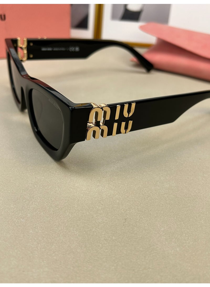 Miu Miu Women's Sunglasses SMU09W Size:53*22*145mm  - Image 3