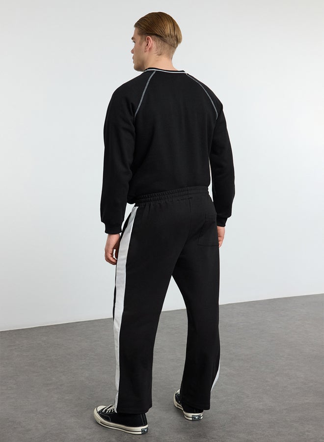 trendyol Black Oversize/Wide Cut Open Leg Color Block Sweatpants TMNAW25EA00006  - Image 5