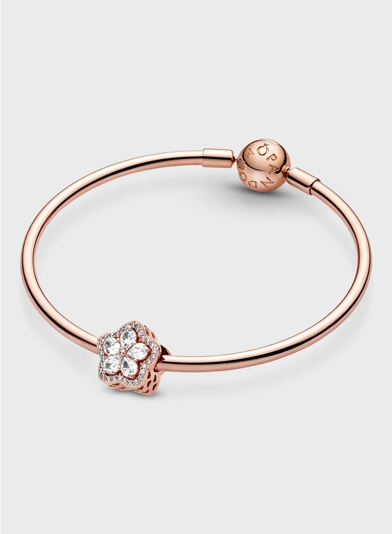 PANDORA Sparkling Snowflake PavÃ© Charm
