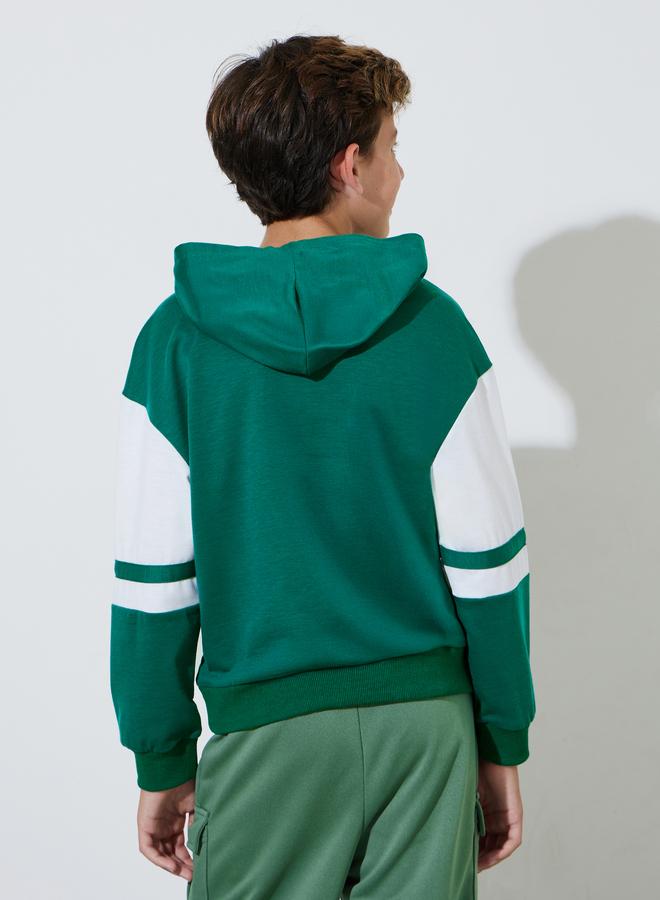 Styli Teen Boys Green Embroidered Oversized Hoodie - Image 4
