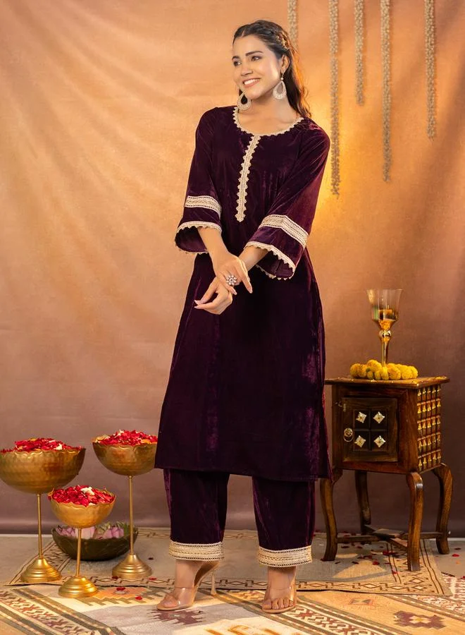 KASYA Women Velvet Look Kurta and Pants Co-ords