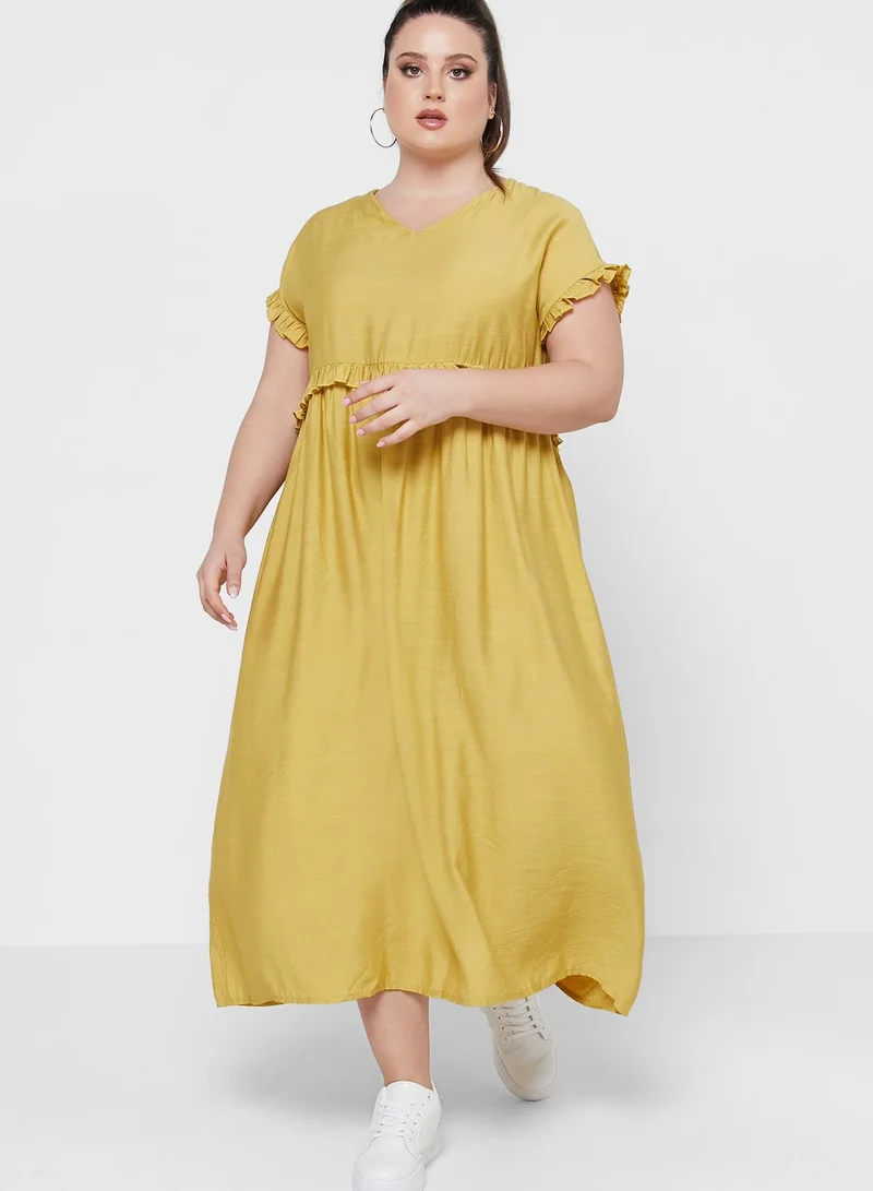 Ginger Plus Ruffle Trim Detail Dress