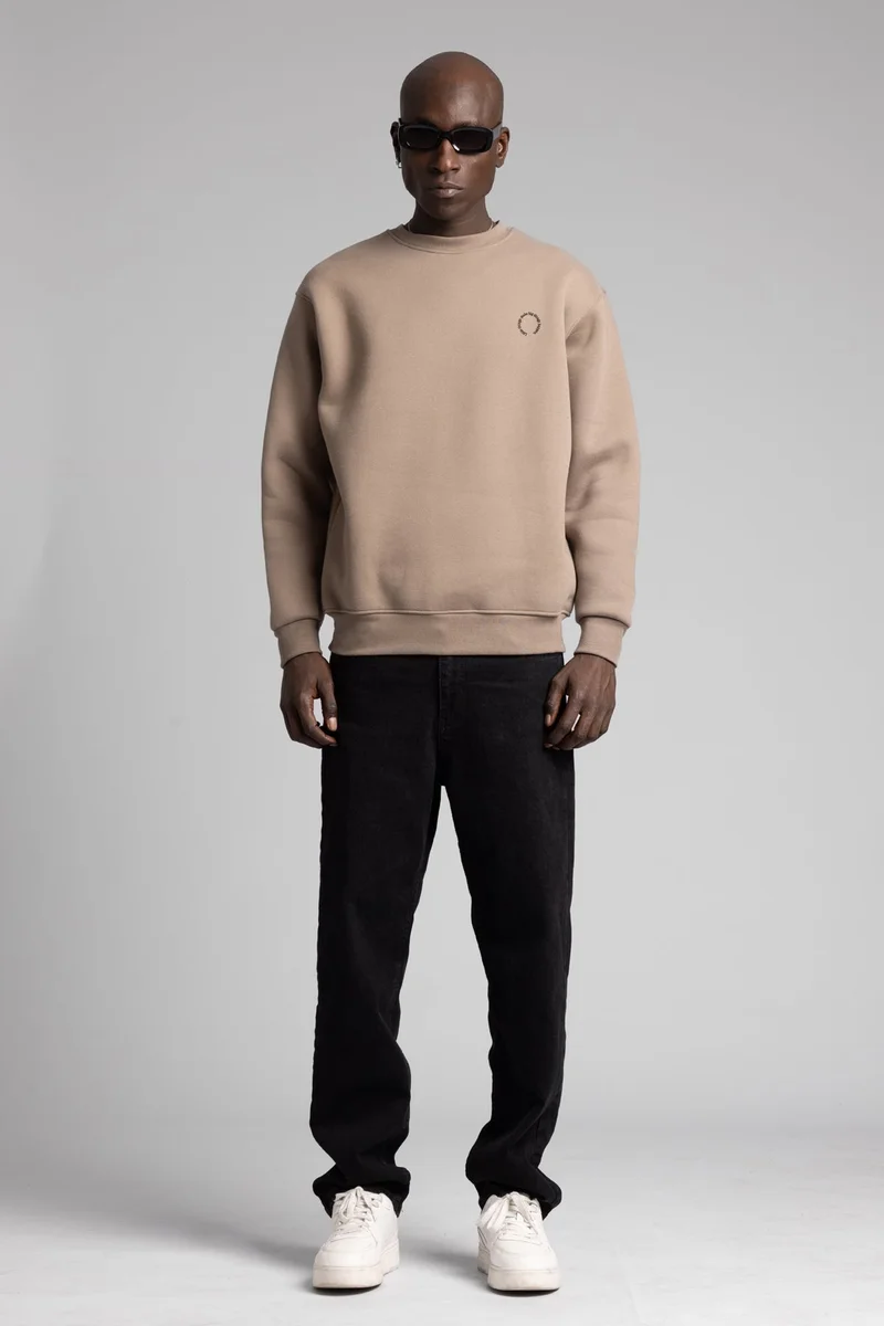 Catch Sweatshirt with Embossed Text Detail