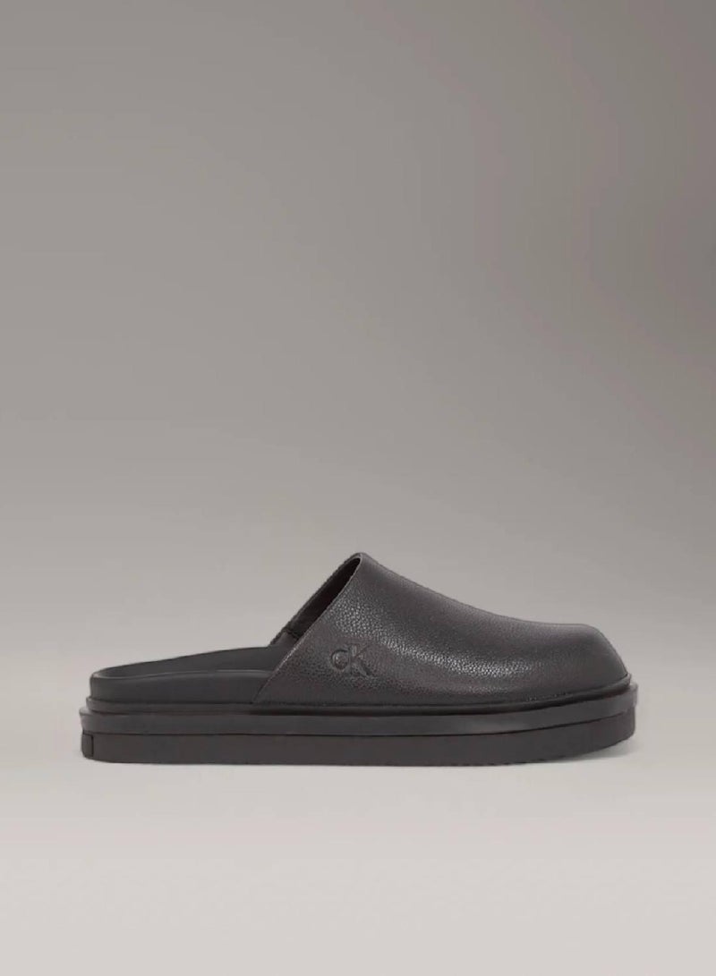 كالفن كلاين جينز شبشب كلوج من الجلد - Image 1