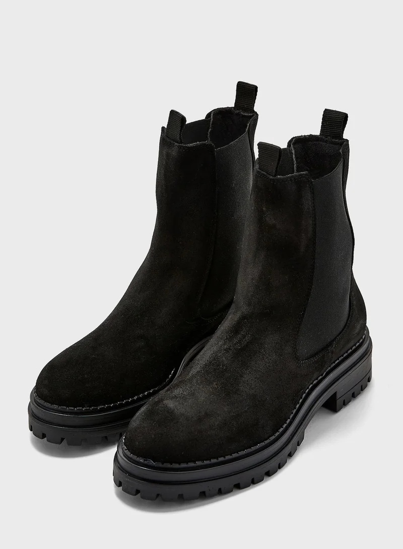 VERO MODA Round Toe Heel Ankle Boot