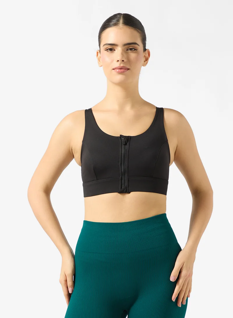 فورورد حمالة صدر رياضية بأشرطة وإغلاق خلفي