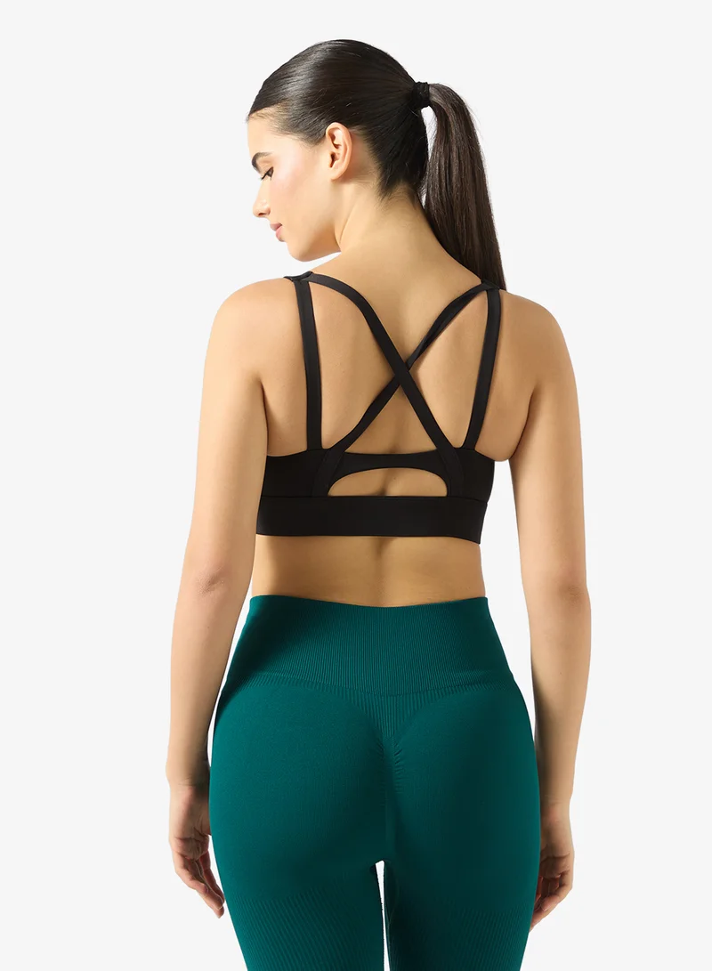 فورورد حمالة صدر رياضية بأشرطة وإغلاق خلفي