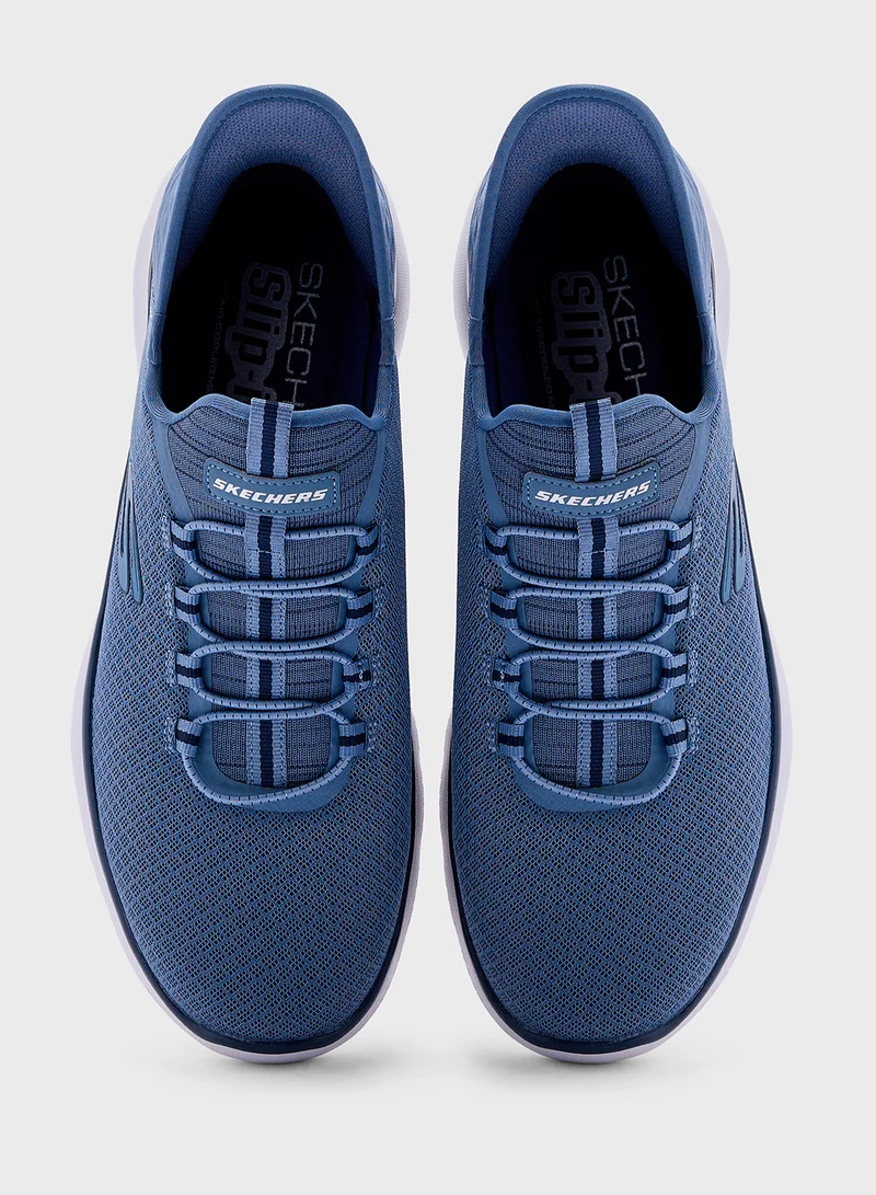 SKECHERS Summits