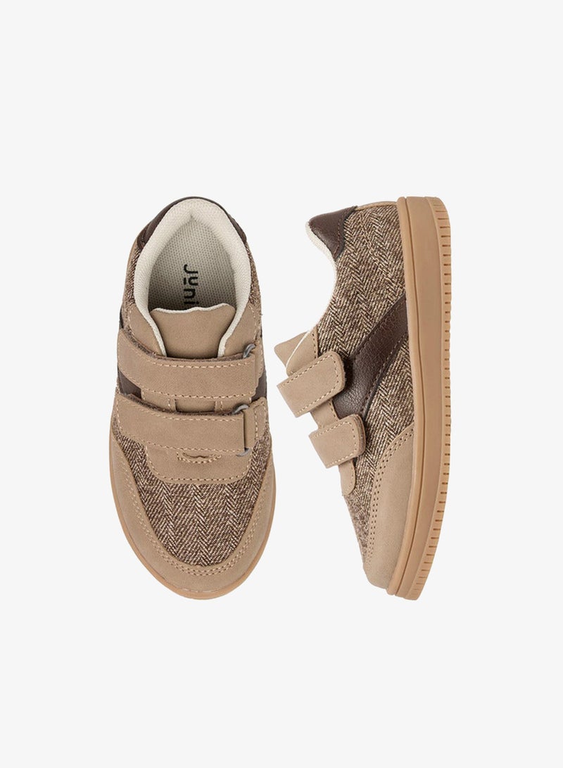 جونيورز حذاء رياضي بألواح وإغلاق بشريط لاصق - Image 3