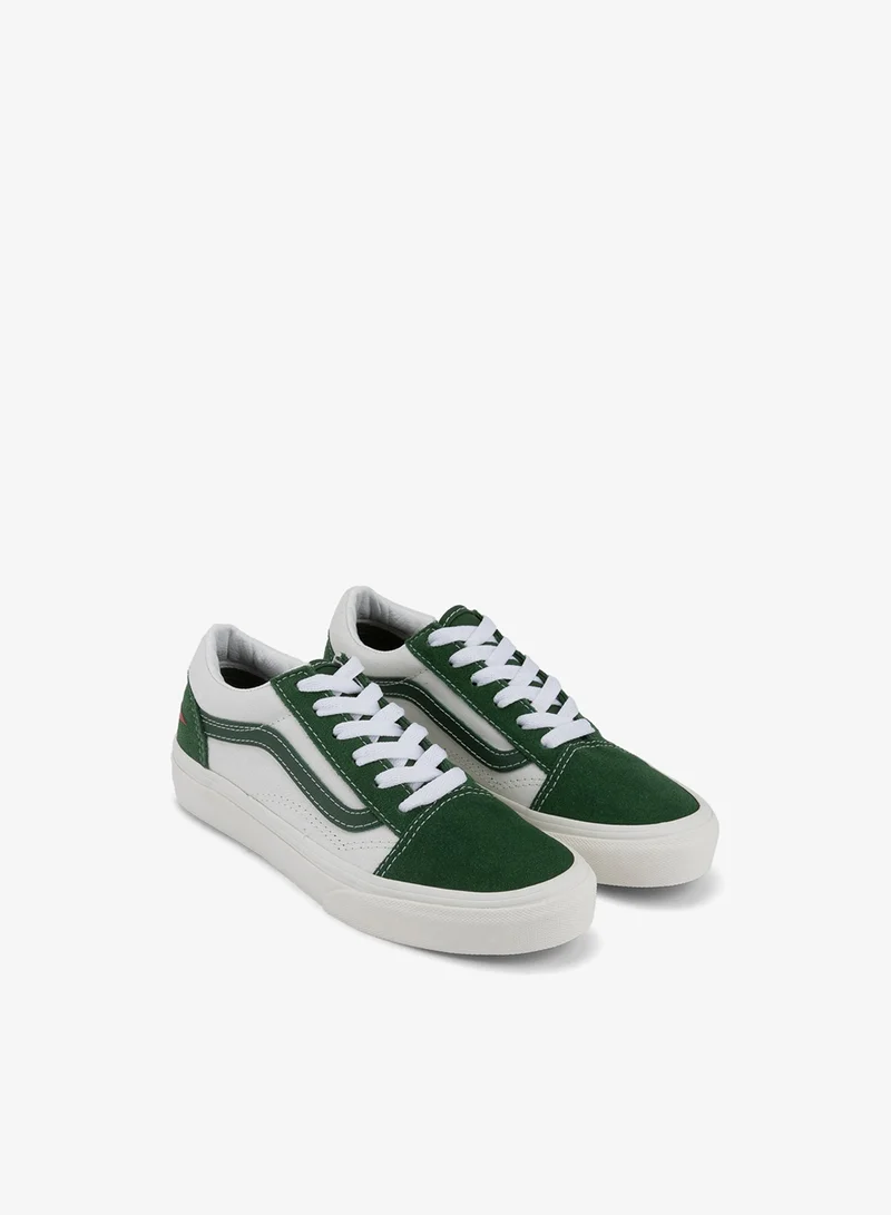 فانز أحذية الأولاد القديمة