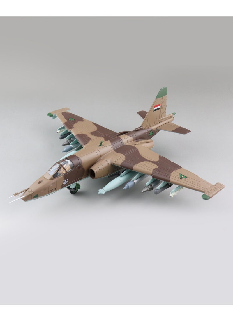 فايتر جيفتس سوخوي سو-25K فروغفوت IQAF 114 سقن، تموز، العراق، 2001 - Image 1