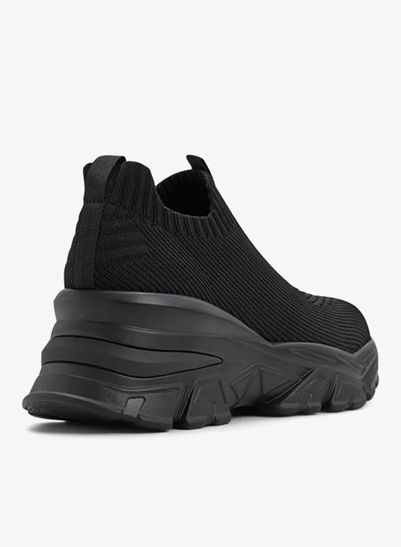 كول ات سبرنج Livelyy Ladies Black Low Top Sneaker