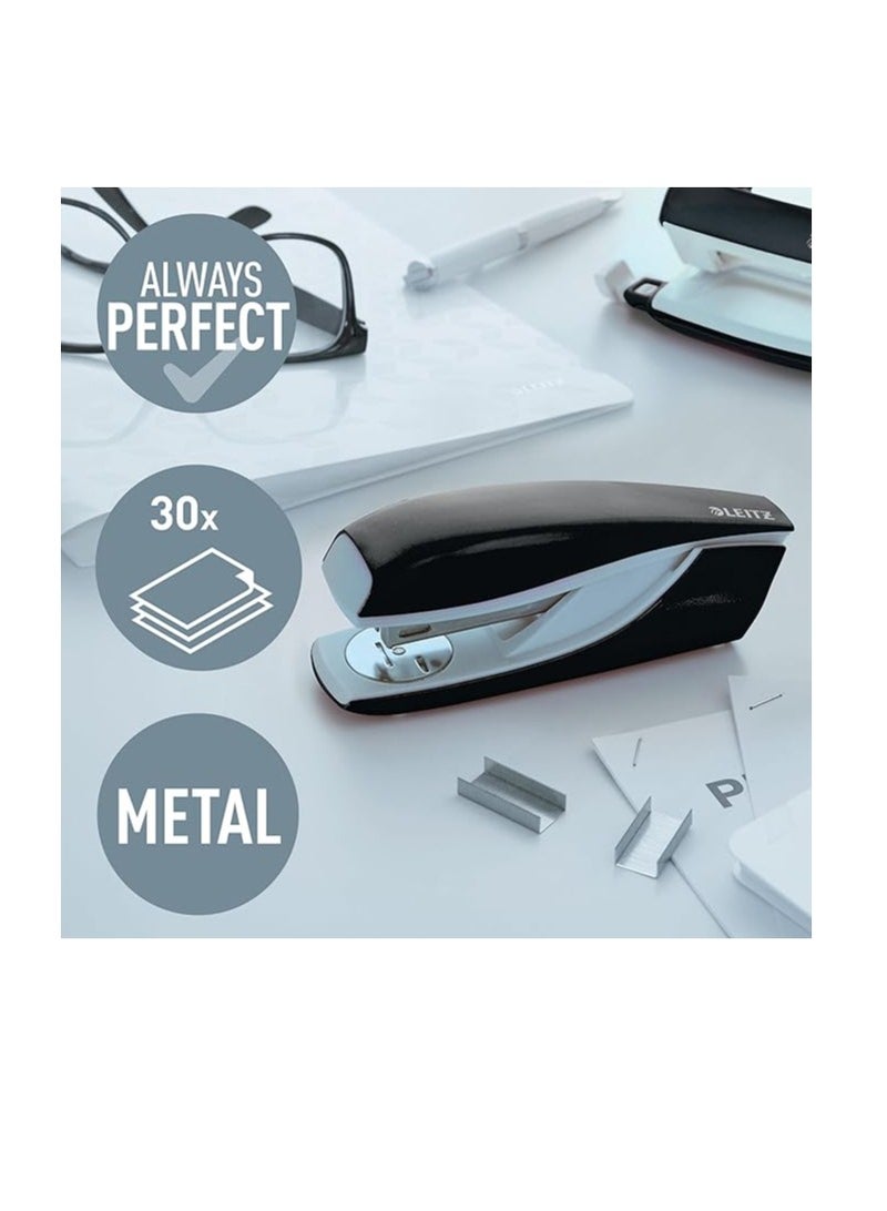 LEITZ مُدبِّس لايتز، سعة 30 ورقة، هيكل معدني مريح، يشمل الدبابيس، مجموعة WOW، 55021001 - أزرق جليدي - Image 2