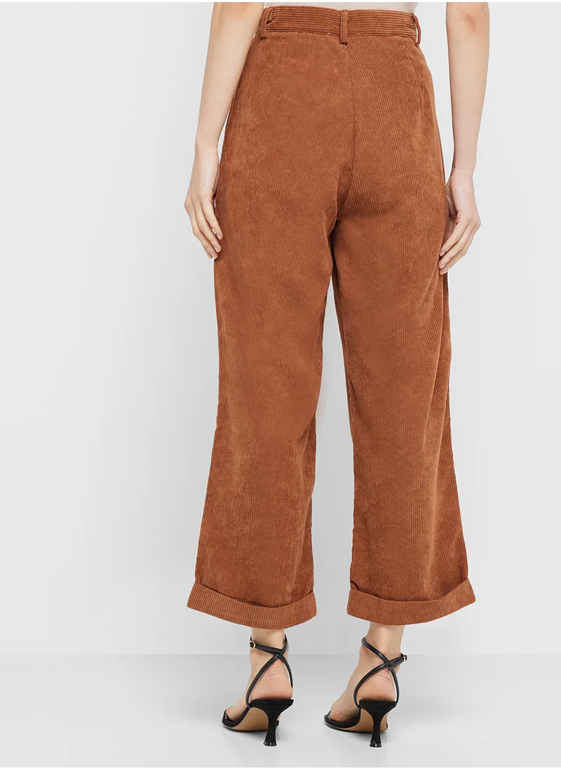 ELLA Front Pleat Detailed Tapered Pants