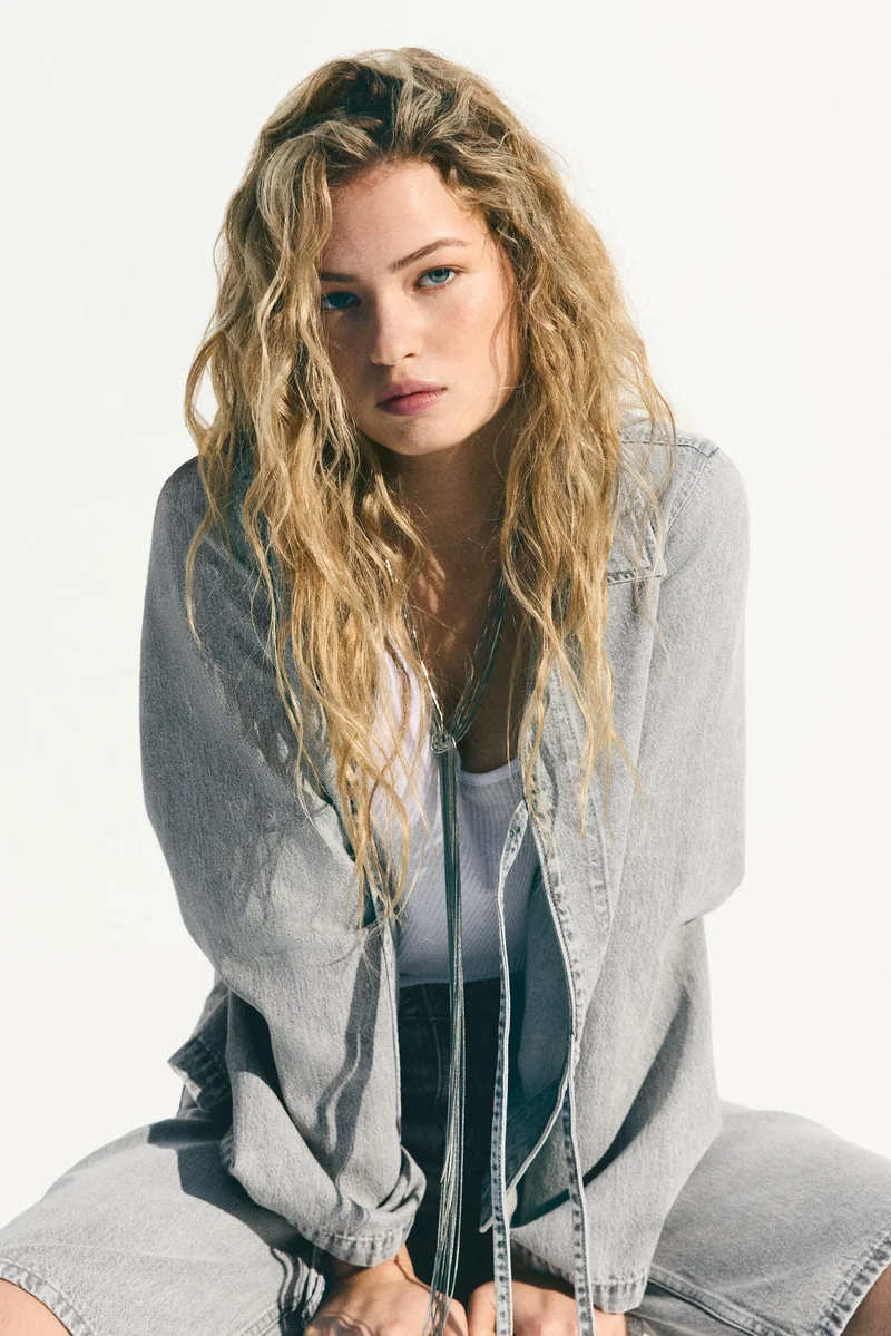 اتش اند ام جاكيت جينز برباط أمامي