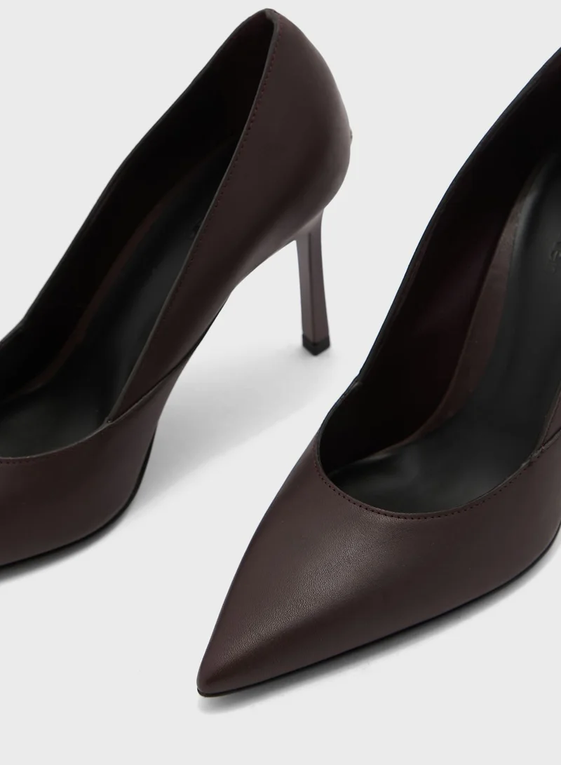 CALVIN KLEIN Geo Stiletto Pumps