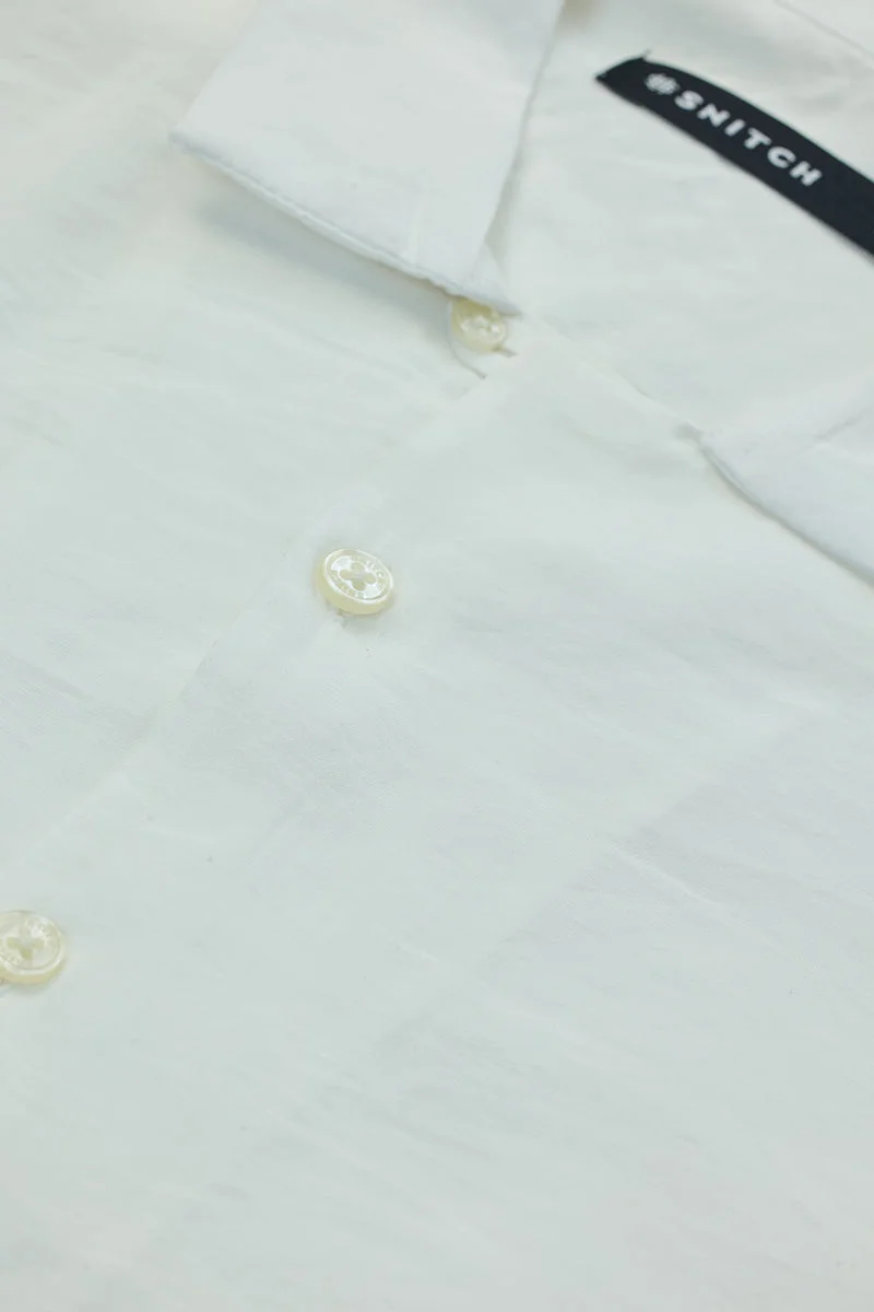 SNITCH قميص أبيض بقصة مستقيمة وتأثير مجعد