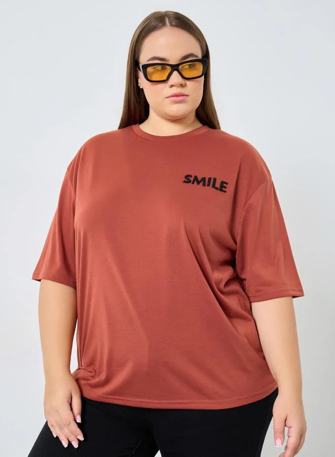 Styli Styli Plus Size Red Slogan Print T-Shirt