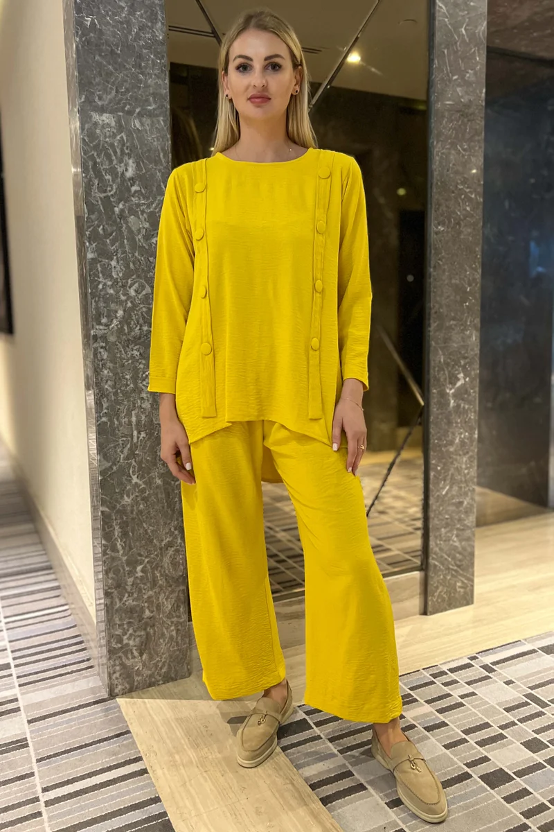 مويستريت طقم بلوزة بياقة دائرية وأزرار وبنطلون