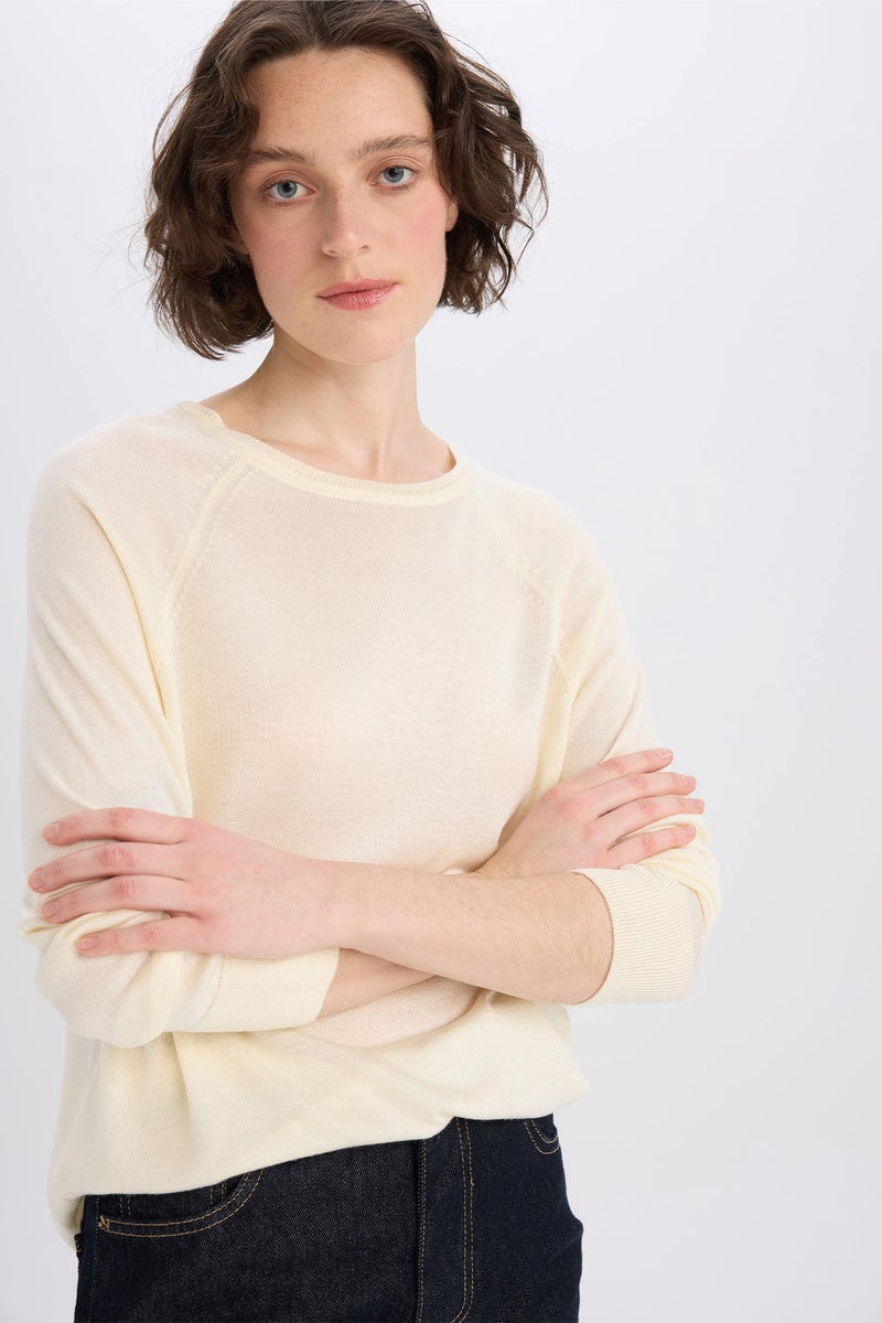 DeFacto Beige Woman Regular Fit Crew Neck Basic Knit Pullover Casual - Image 1