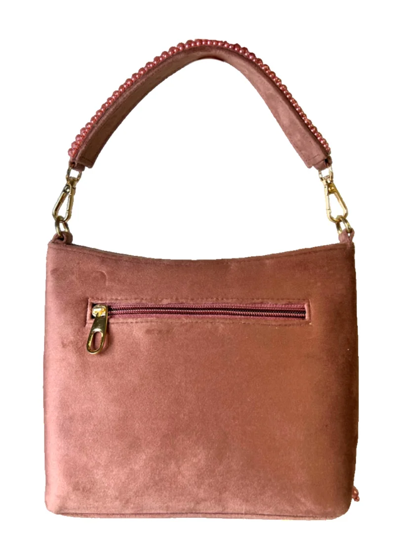 براثن هارشا الرائعة Embroidered Flower Handbag