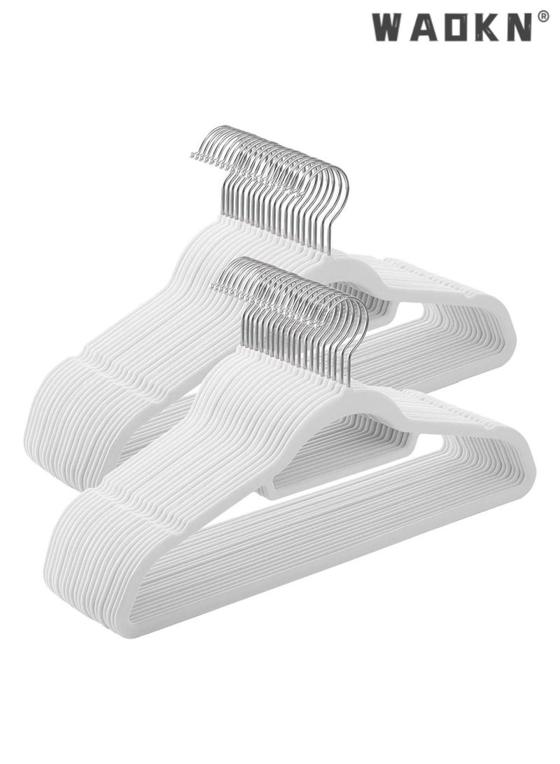 دبليو أيه أو كي أن شماعات مخملية مضادة للانزلاق - شماعات بدلات، عبوة من 20 شماعة مخملية بيضاء مضادة للانزلاق 42 سم مع خطاف دوار 360 درجة - متينة ورفيعة - شماعات مضادة للانزلاق لشماعات المعاطف - شماعات البنطلونات - Image 1