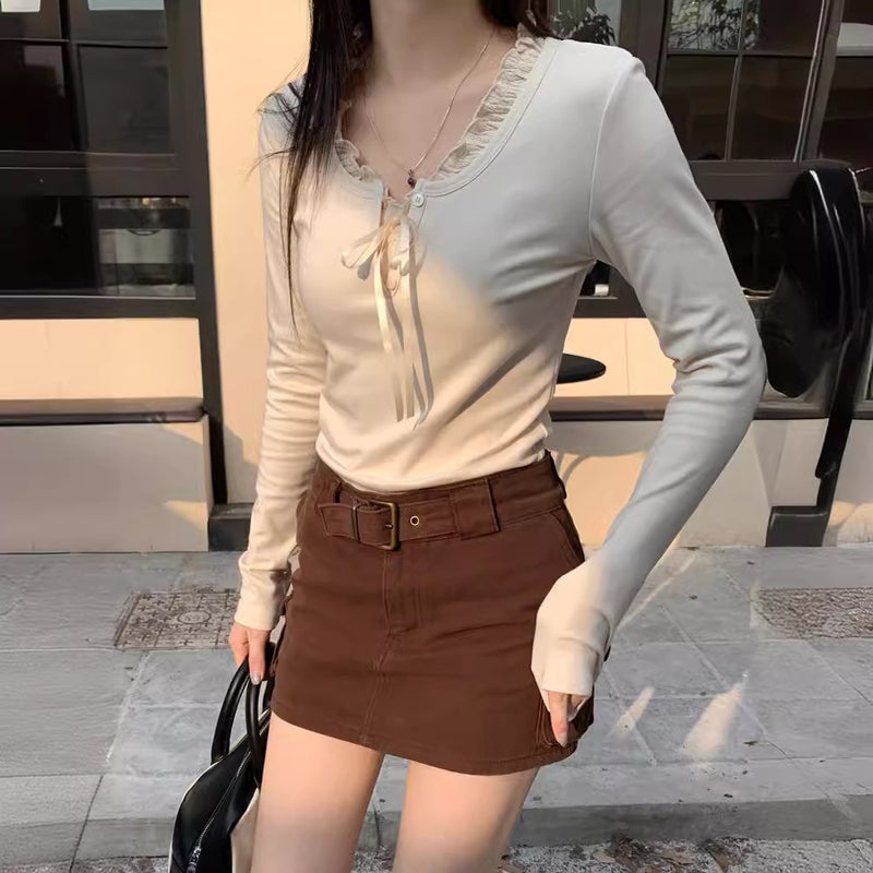 PPHOME Sweet Spicy Lace Patched Long-Sleeve Velvet Tee Apricot - Image 2