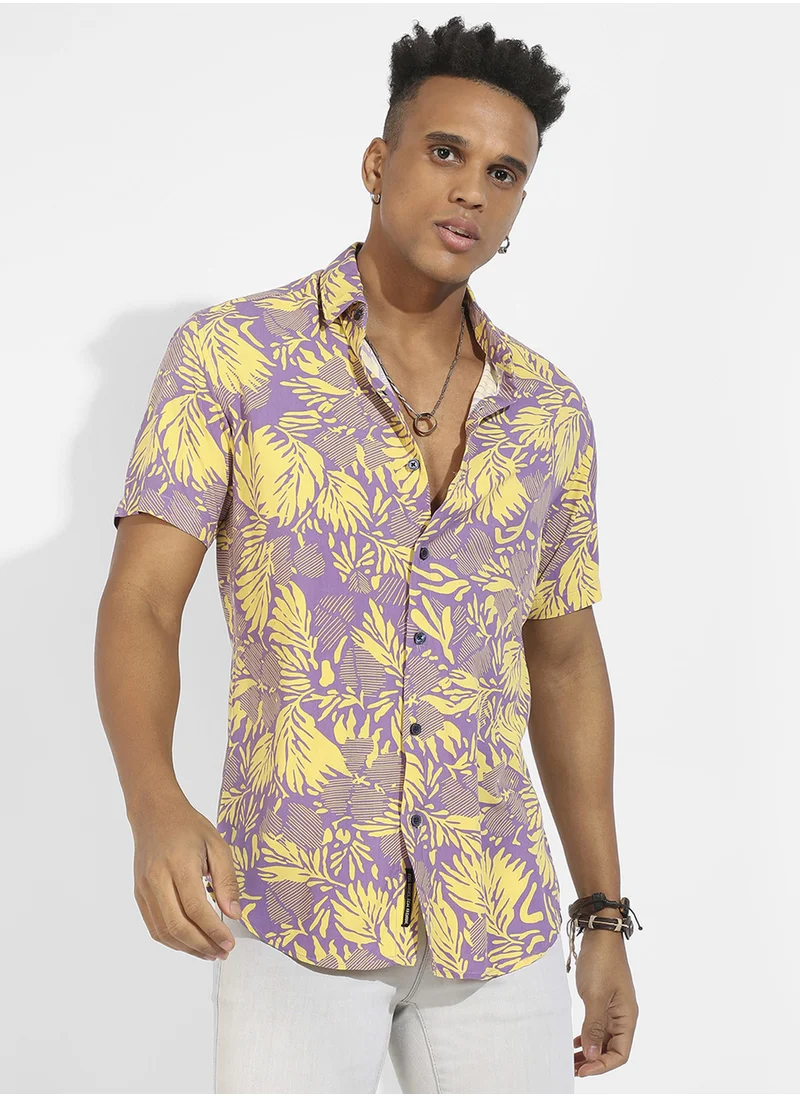 كامبوس سوترا Men's Lavender & Yellow Contrast Foliage Shirt