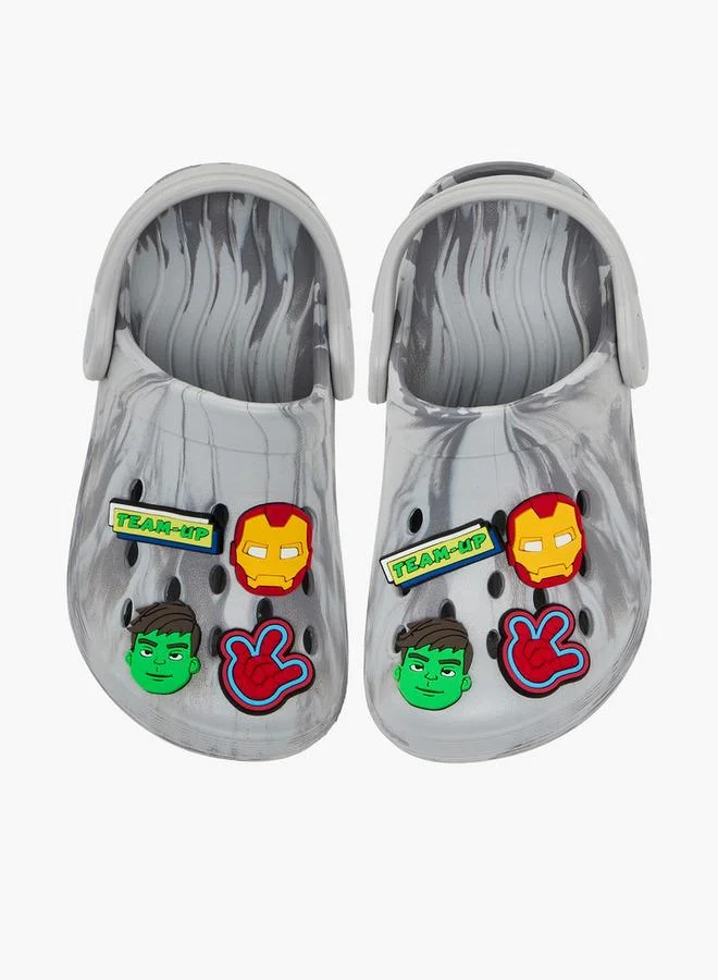مارفل Boys Backstrap Avengers Accent School Clogs