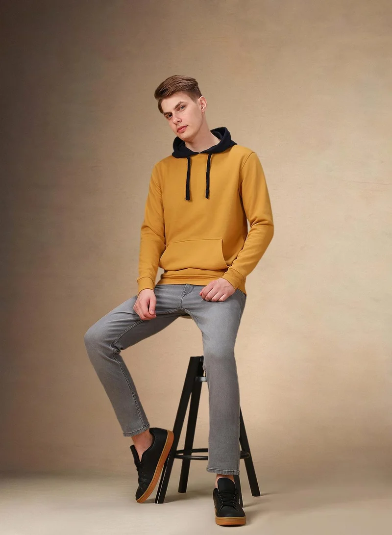 دينيس لينغو Men's Mustard Polyester Blend Colour Blocked Regular Fit Sweatshirt