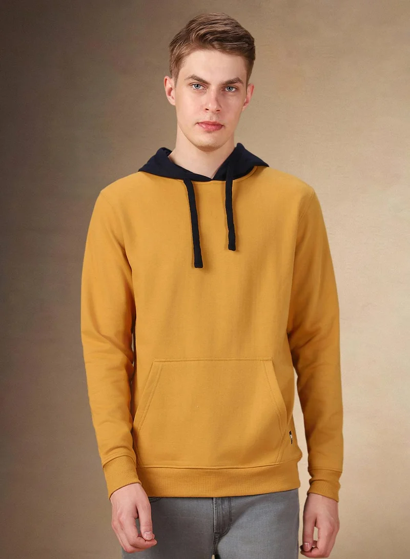 دينيس لينغو Men's Mustard Polyester Blend Colour Blocked Regular Fit Sweatshirt
