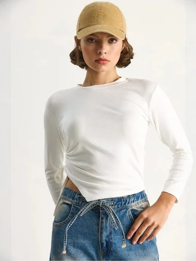 Bianco Lucci LUCCI Basic Top with Asymmetrical Hem