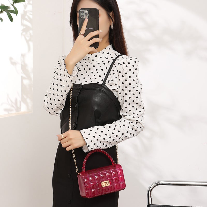 Women'S Bag 2023 New Fashion Casual Check Embossed Chain Pvc Jelly Bag Messenger Bag - Image 4