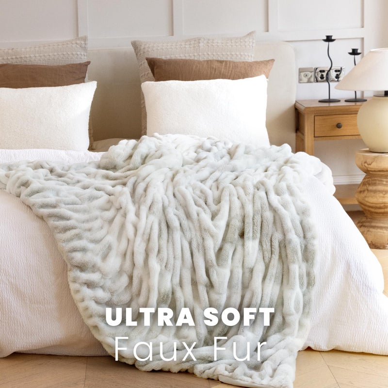 blunique Oversized Ruched Faux Fur Blanket - 60x80-Inch Extra Soft  Dual-Sided Flannel & Faux Fur Throw | Luxury Couch & Bed Blanket  Beige - Image 5