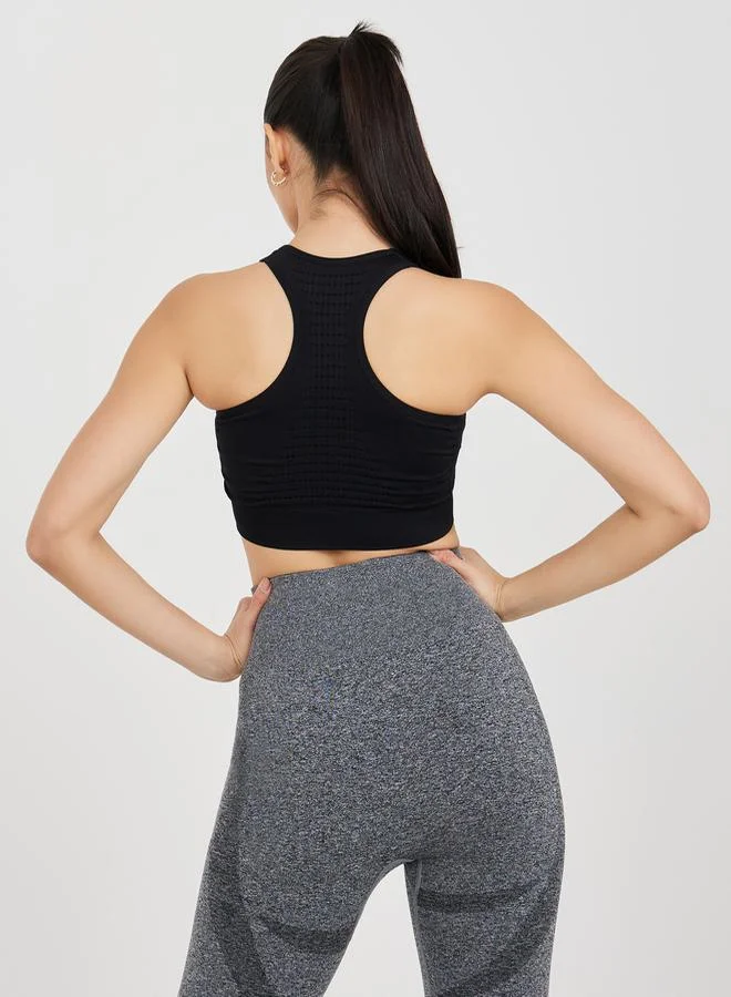 Styli Front Zip Seamless Knit Detail Sports Bra