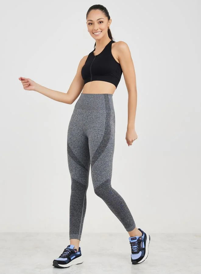 Styli Front Zip Seamless Knit Detail Sports Bra
