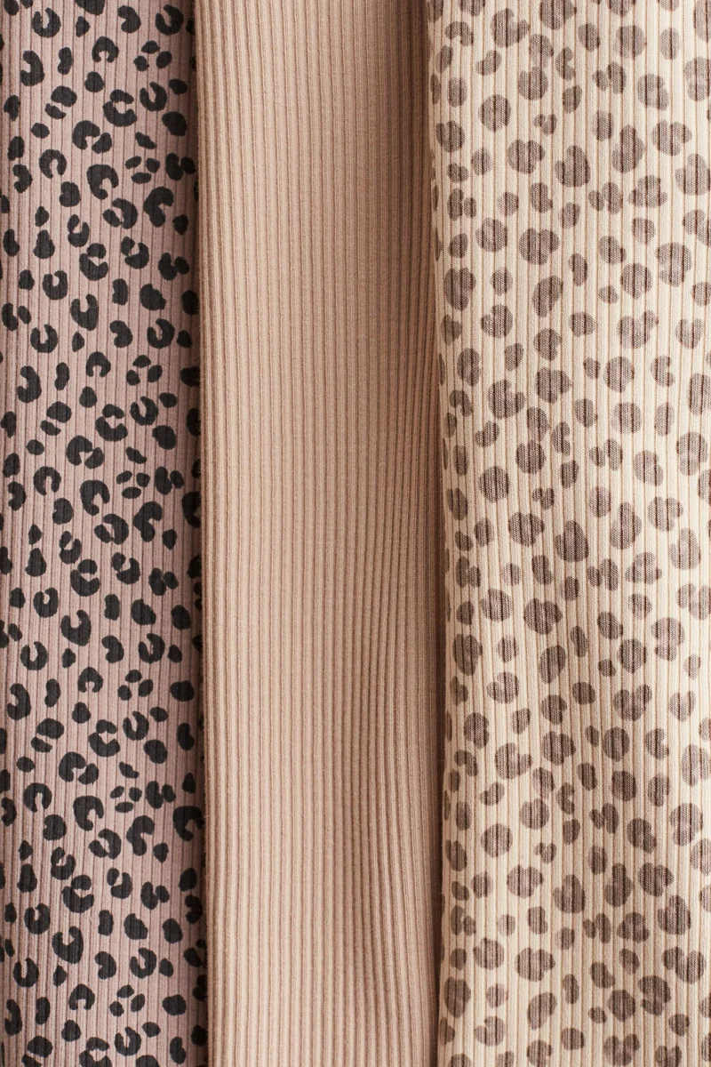 اتش اند ام بلوزة جيرسيه بحواف مكشكشة - عبوة من 3 قطع