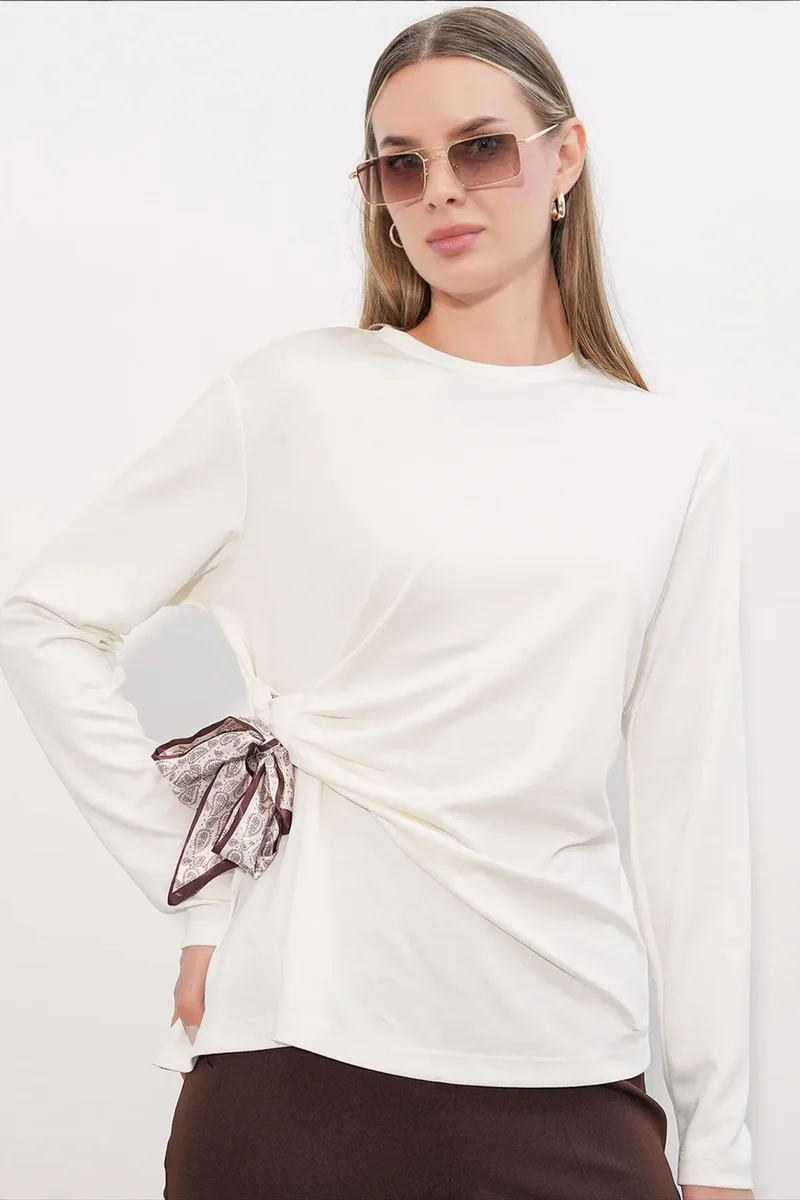 بيغ دارت BDART Women's Long-sleeved Crew Neck Top With Tie Detail
