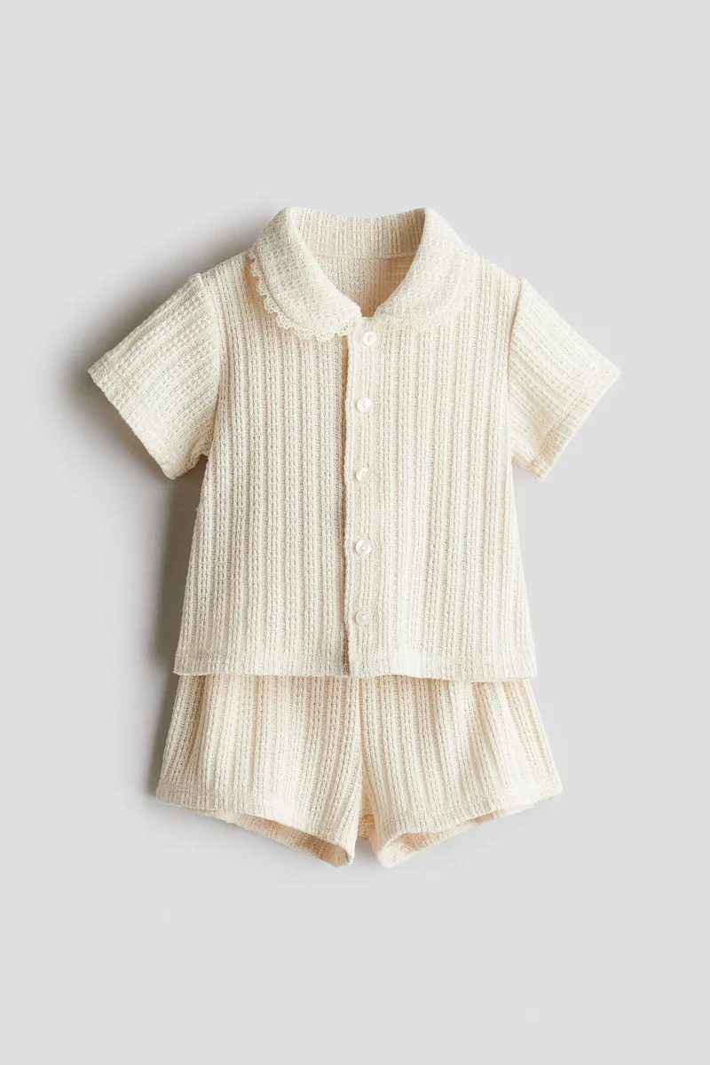 H&M 2-piece shirt and shorts set