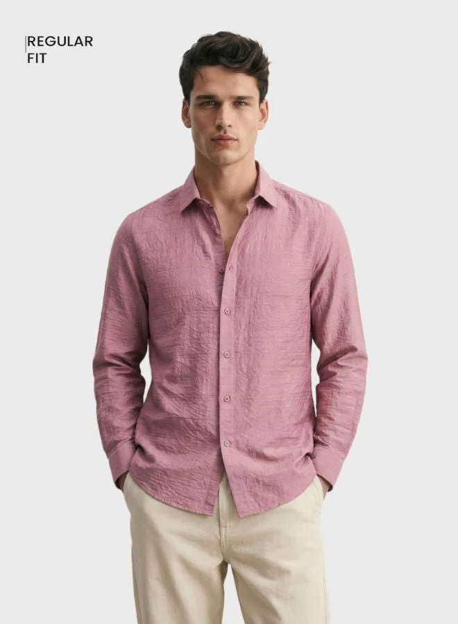 The Indian Garage Co Men Regular Fit Textured Cutaway Collar Full Sleeves Shirt