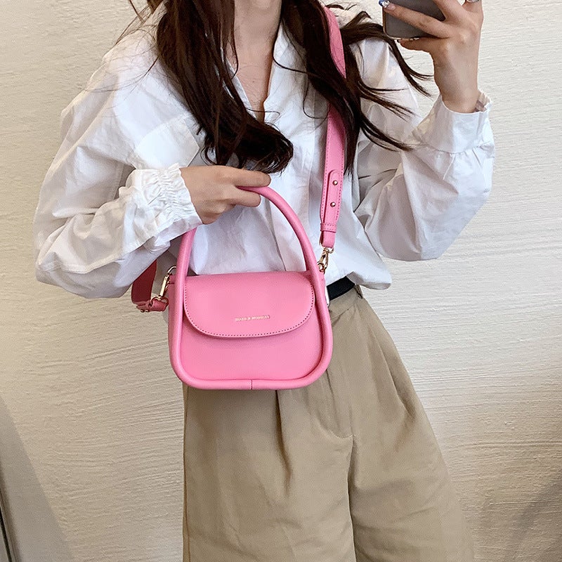 Niche Design Bag Women'S 2024 Fashionable Texted Shoulder Small Square Bag Western Style Portable Crossbody Bag - Image 3