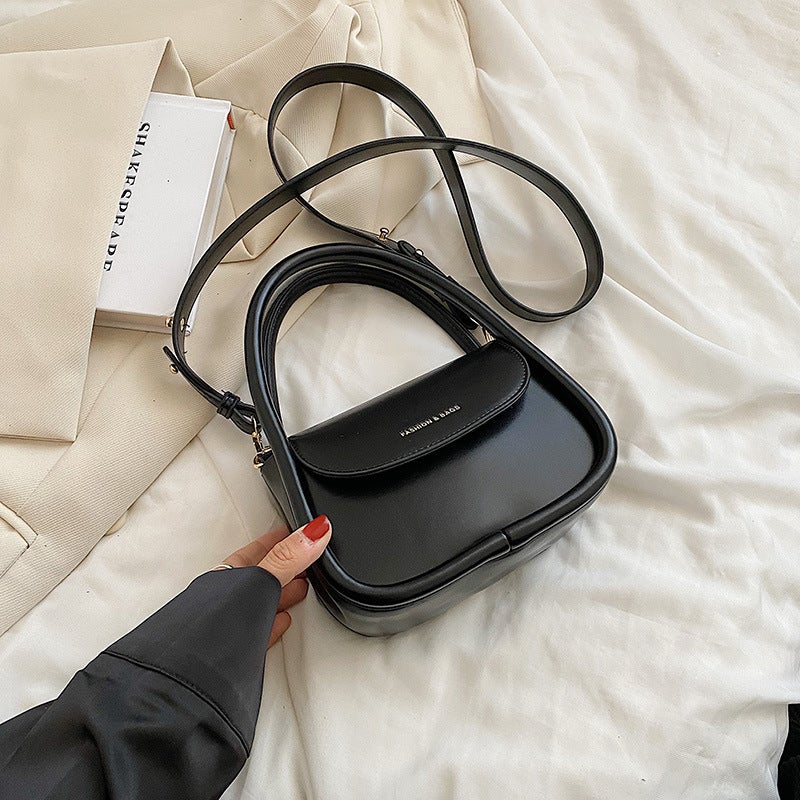 Niche Design Bag Women'S 2024 Fashionable Texted Shoulder Small Square Bag Western Style Portable Crossbody Bag - Image 1