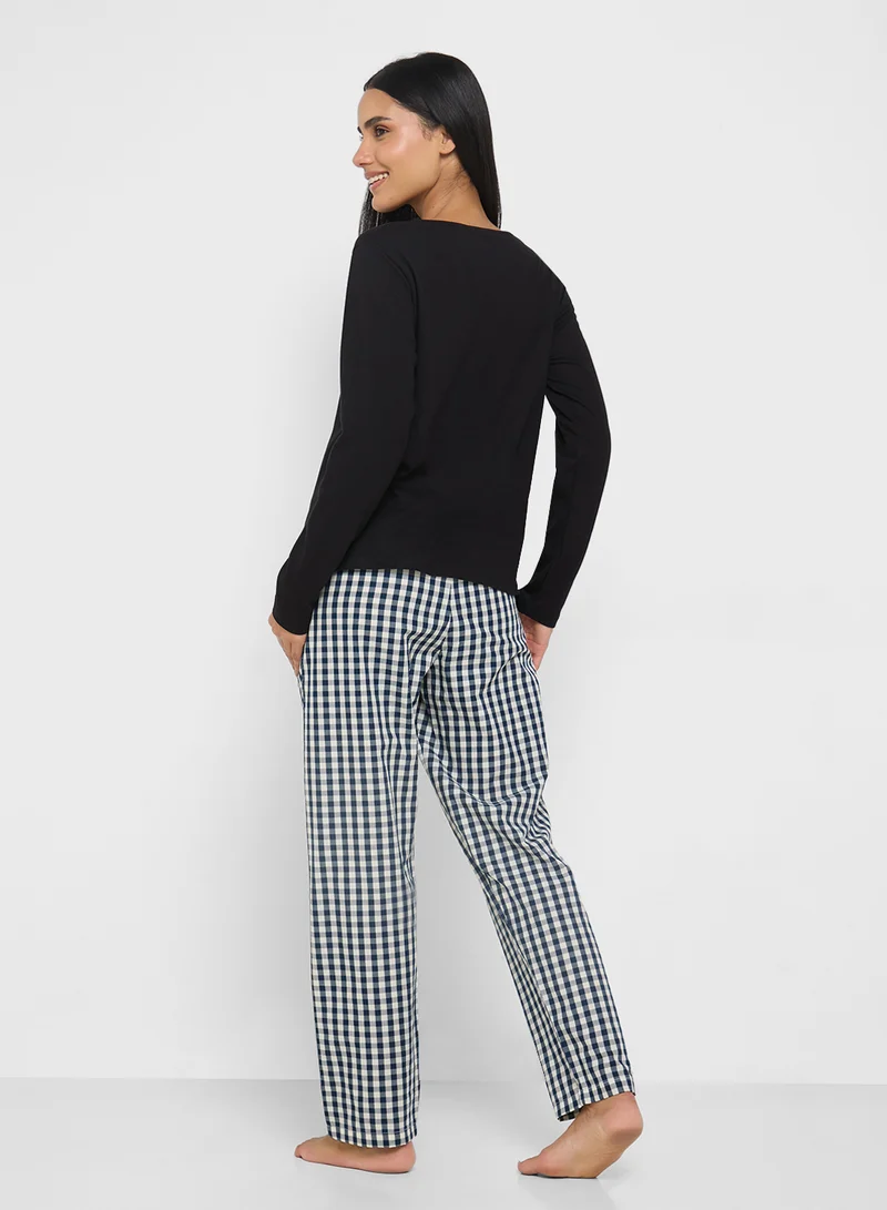 جينجر Cotton T-Shirt & Checkered Pyjama Set
