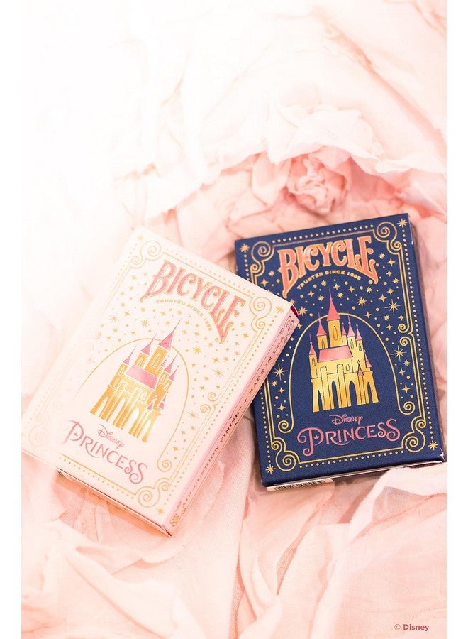 Bicycle بطاقات لعب مستوحاة من أميرات ديزني - بطاقات باللون الوردي أو الأزرق (قد يختلف التعبئة) - Image 4