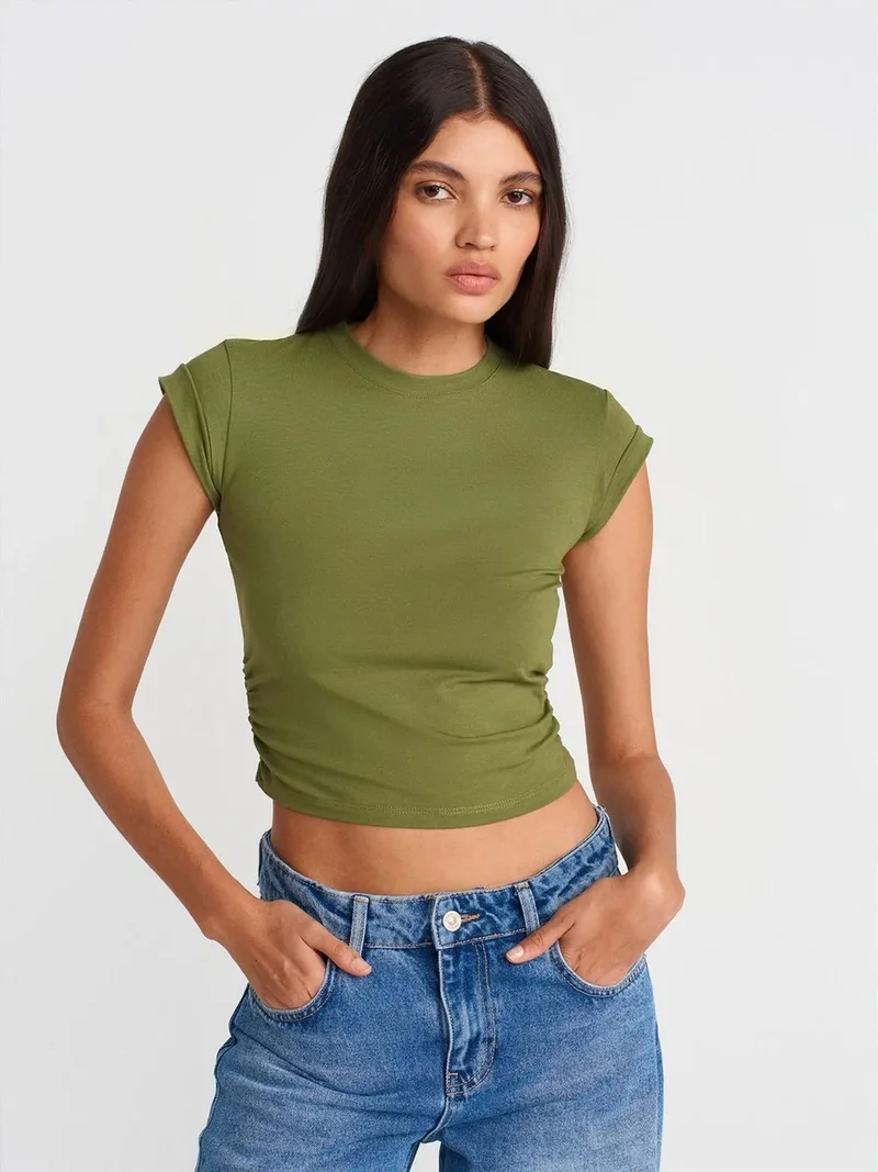 ديلفين Dilvin Women's Sleeveless Crop T-shirt