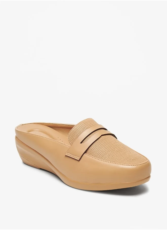 Le Confort Women Textured Slip On Loafers