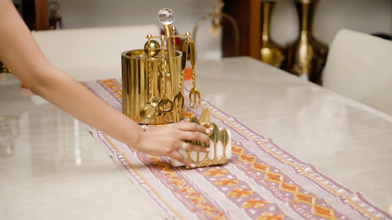 The Artage Metal Napkin Holder for Dining Table| Gold Aluminium Stand with Green Leaf Design|Tabletop Organiser for Home, Restaurant, Office, Living Room, Premium Tissue Paper Holder (Green) - Image 4