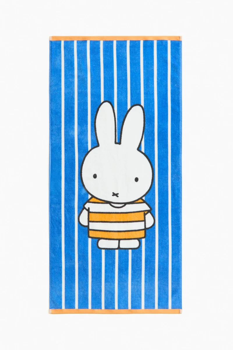 اتش اند ام منشفة حمام من قماش تيري بنقشة مطبوعة